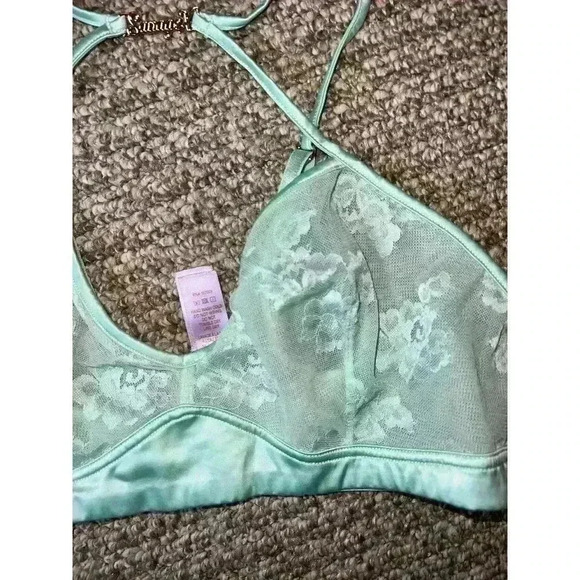 SAVAGE X FENTY SIZE LARGE - Picture 6 of 9